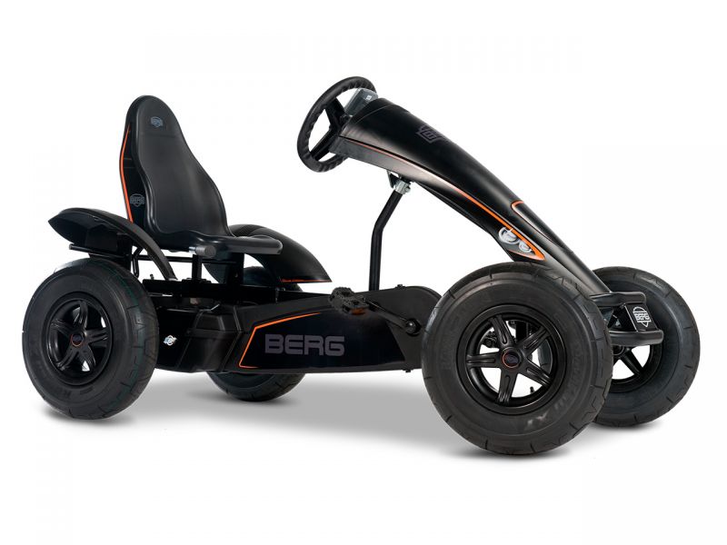 BERG XXL Black Edition E-BFR-3 Gokart bringt 100 % Fahrspaß 16 BERG XXL Black Edition E-BFR-3 Gokart bringt 100 % Fahrspaß, Das Magazin bietet Gokart-Fahrspaß für jedes Alter.