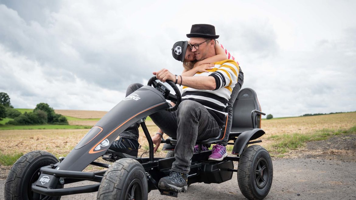 Gokart Fahrspaß mit Kindern