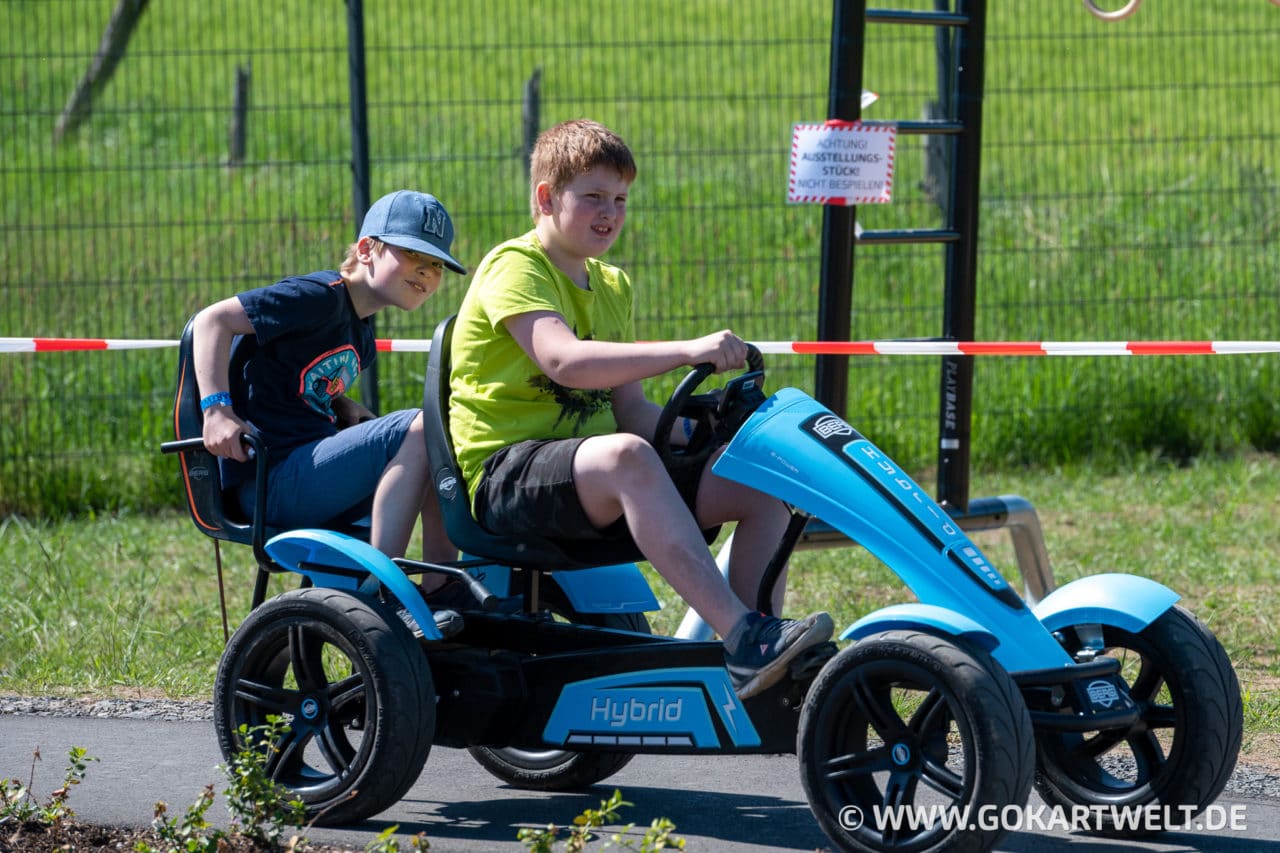 gokartwelt berg gokart laufrad testrecke romrod eroeffnung 0933 To reminisce: Europas größte Teststrecke für Gokarts