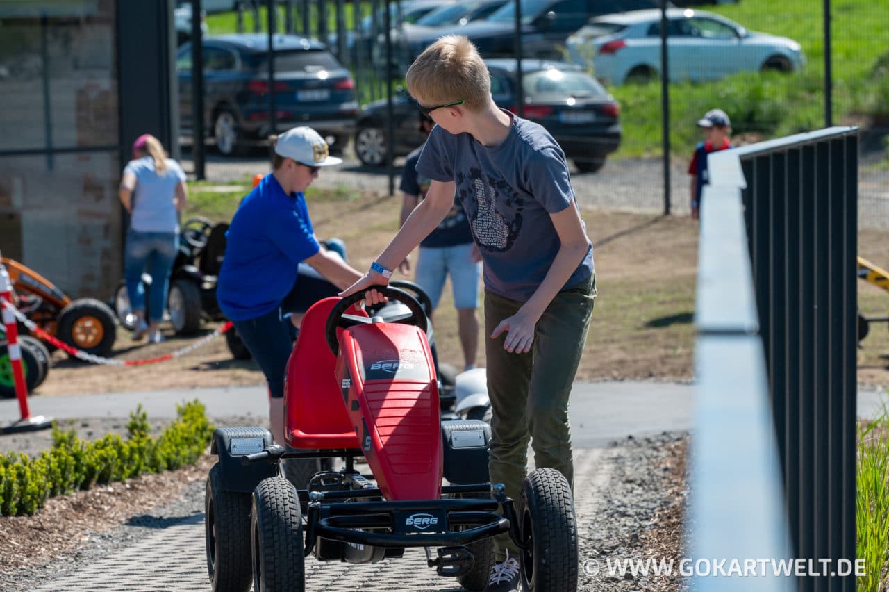 gokartwelt berg gokart laufrad testrecke romrod eroeffnung 0939 To reminisce: Europas größte Teststrecke für Gokarts