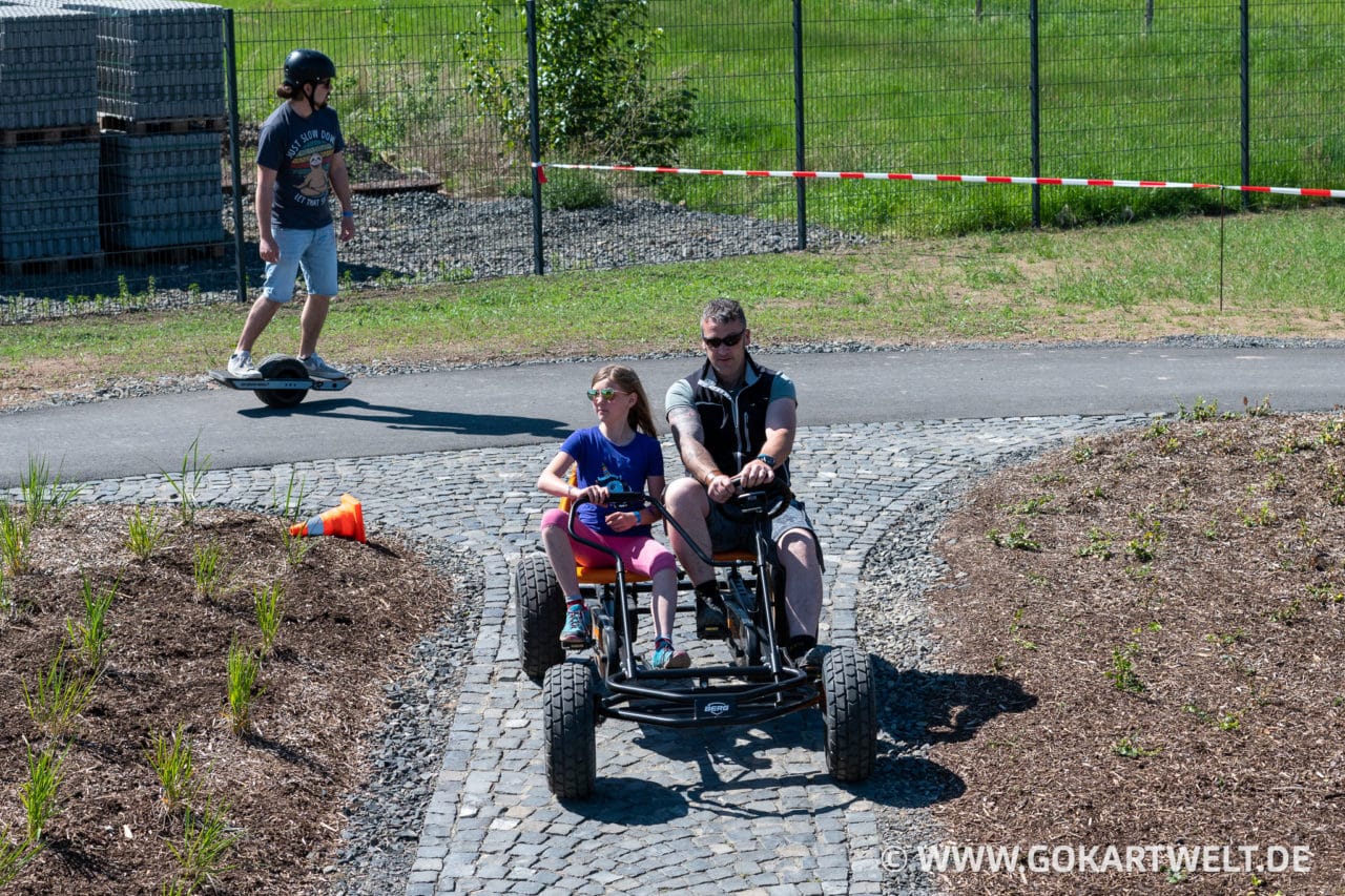 gokartwelt berg gokart laufrad testrecke romrod eroeffnung 0949 To reminisce: Europas größte Teststrecke für Gokarts