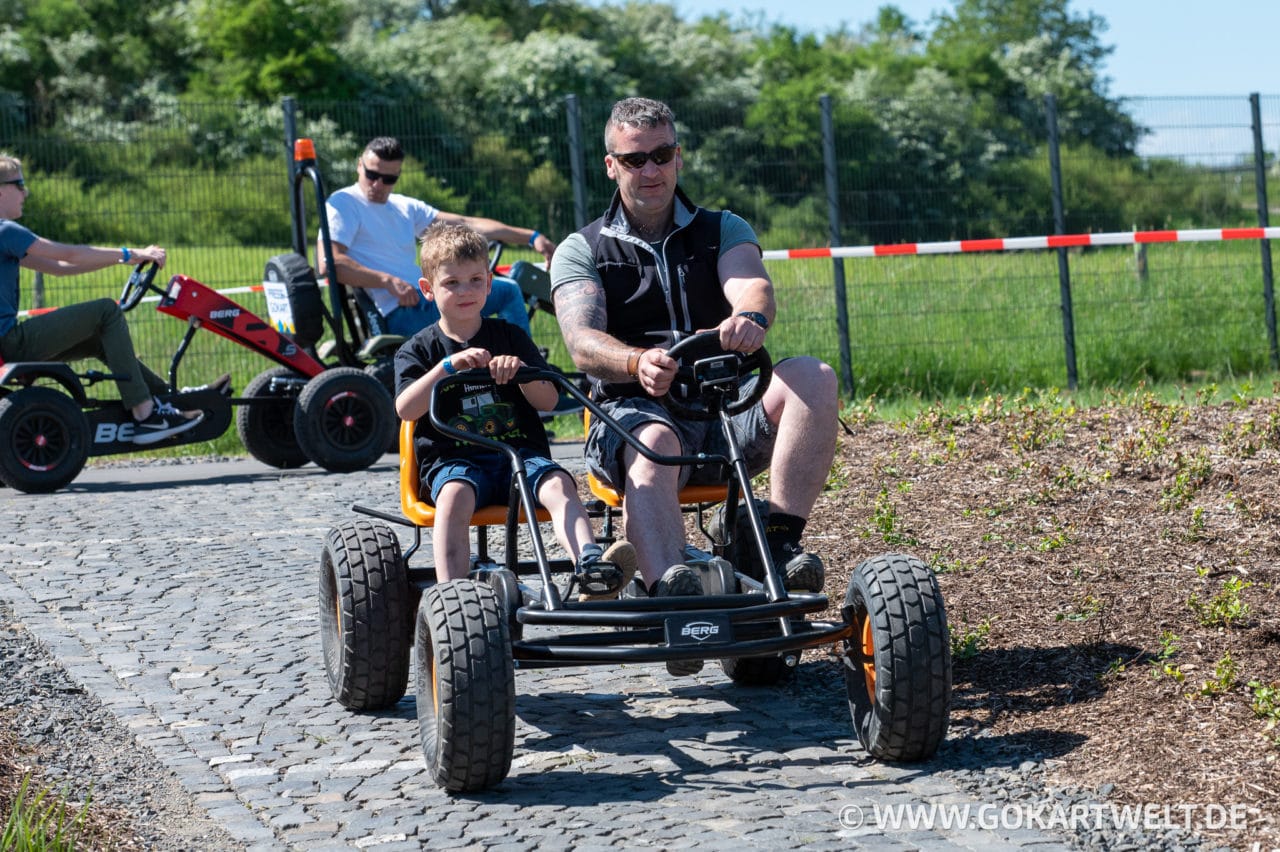 gokartwelt berg gokart laufrad testrecke romrod eroeffnung 0975 To reminisce: Europas größte Teststrecke für Gokarts