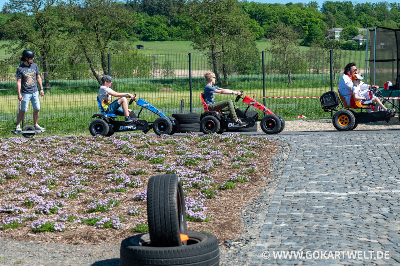 gokartwelt berg gokart laufrad testrecke romrod eroeffnung 0987 To reminisce: Europas größte Teststrecke für Gokarts