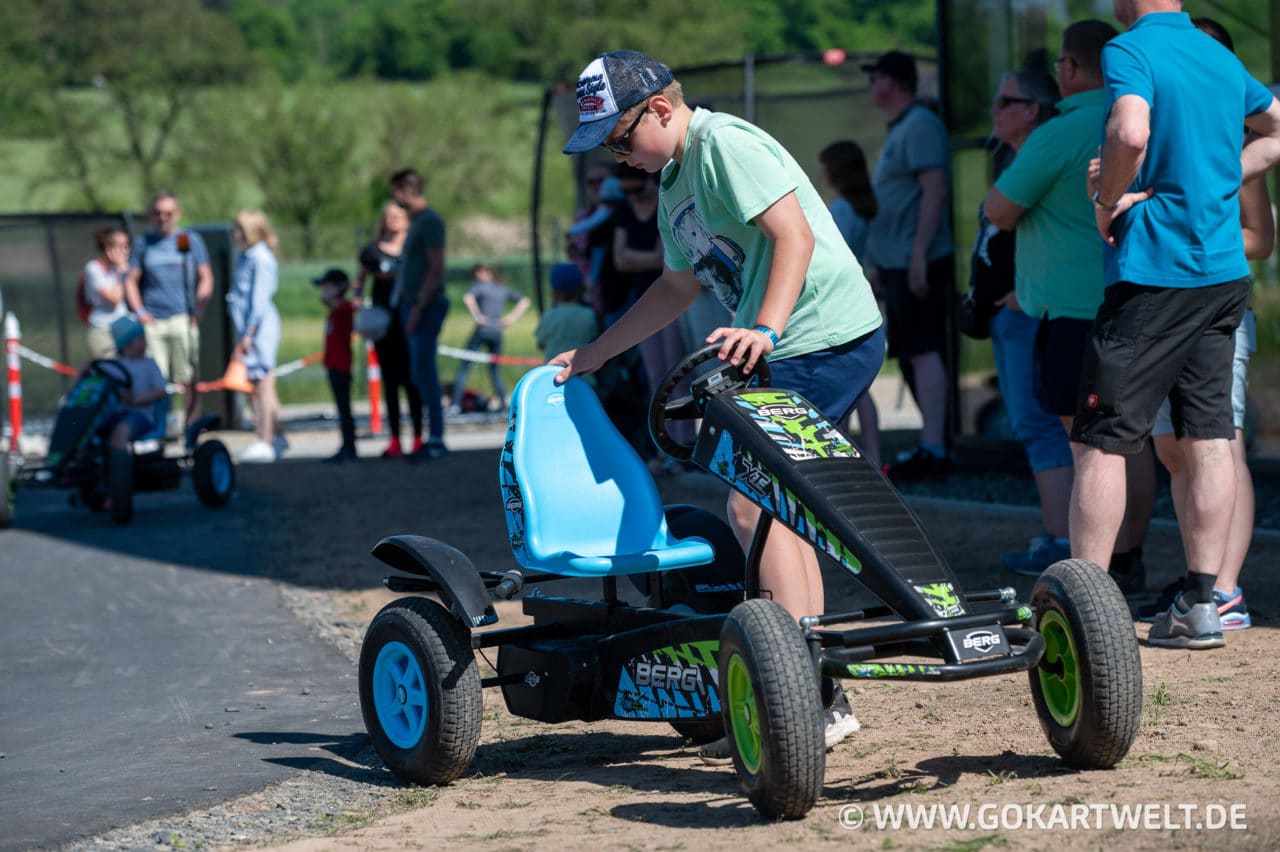 gokartwelt berg gokart laufrad testrecke romrod eroeffnung 1123 To reminisce: Europas größte Teststrecke für Gokarts