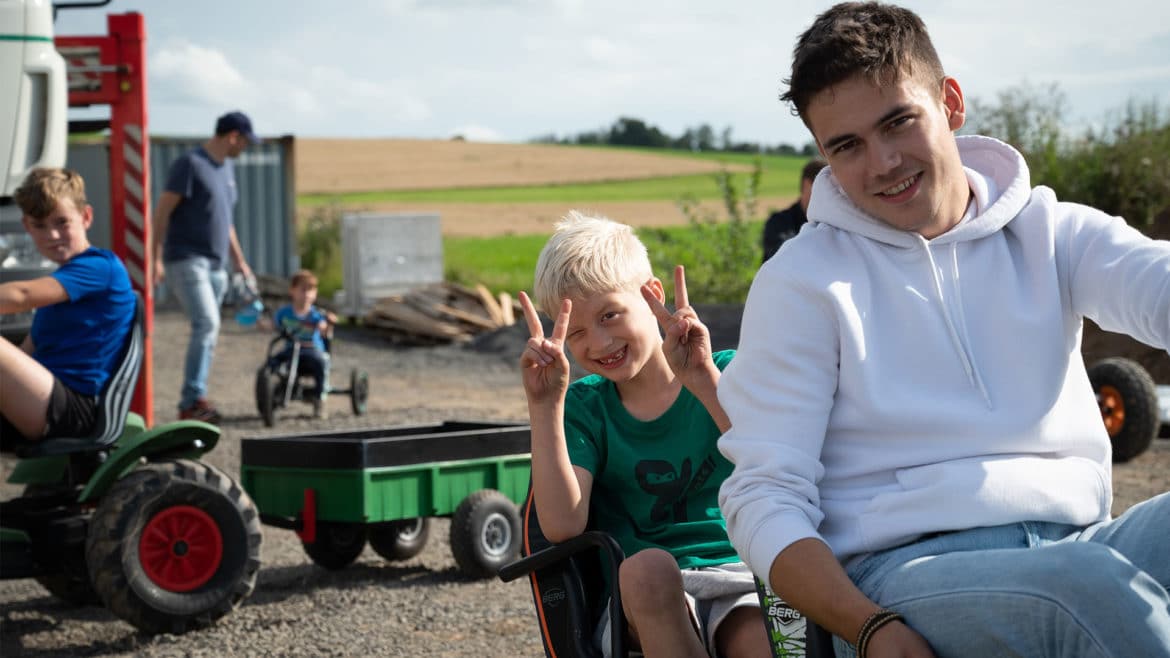 berg-gokart-zubehoer-pedal-gokart-anhaenger_