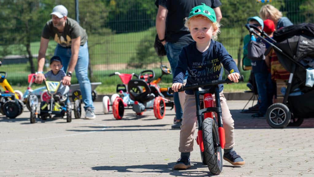 BERG Kinderfahrzeuge: Das BERG Biky Laufrad ist die ideale Vorbereitung fürs Radeln.